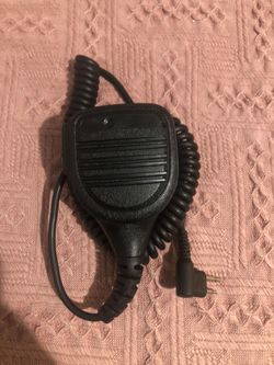 Remote speaker microphone