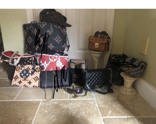 Women’s handbags