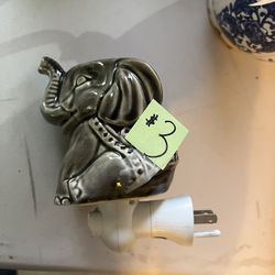 Cute Elephant Melted Wax Plug-in 