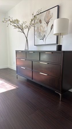 Bedroom set