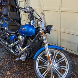 2007 Kawasaki Vulcan 900 motorcycle cruiser