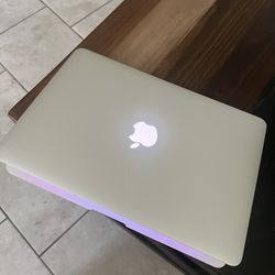 Apple Macbook Air 2020 13" 8/256