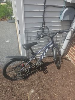 2 kids Bike need tire repair great condition dont need