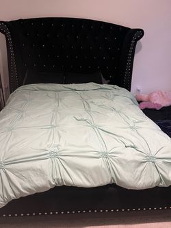 Queen mattress & bed frame