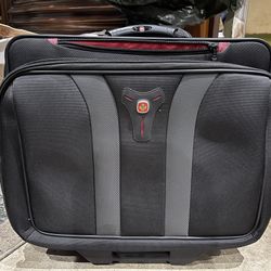 SwissGear Granada Double Gusset Wheeled Laptop Case - Black Wenger