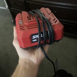 SKIL charger 