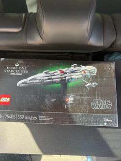 LEGO Star Wars Home One Starcruiser