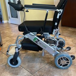 Electric Mobility Wheelchair 