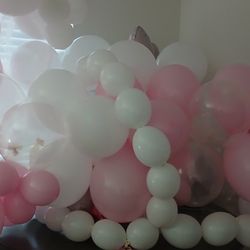 Free balloons today