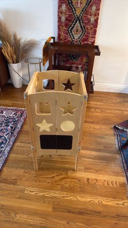 Wooden Toddler Learning Tower Kitchen Helper