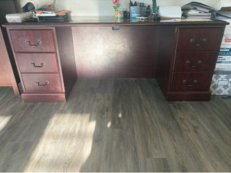 Free wooden desk