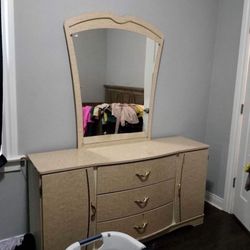 dresser with mirror