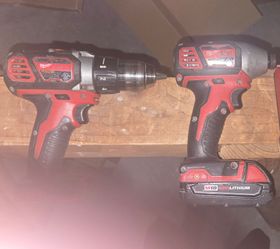 Milwaukee M18 Drill/Impact w/2 1.5AH batteries and charger