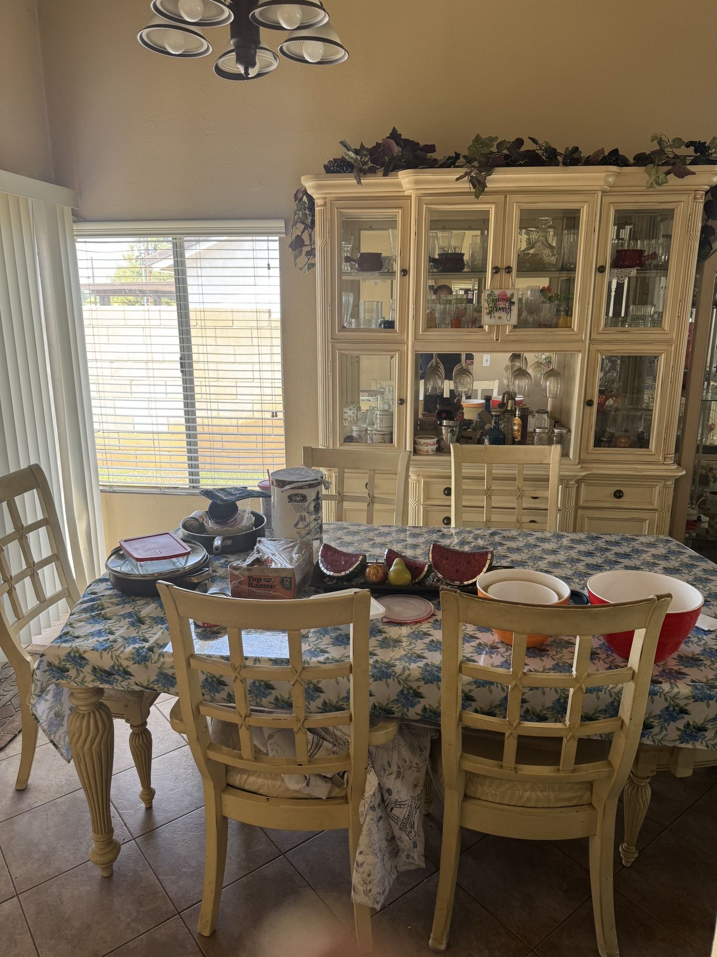 Dining Table Set