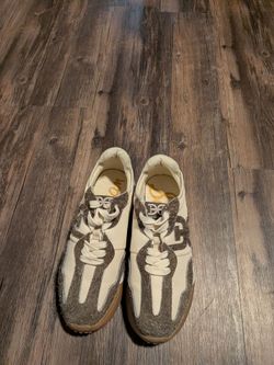 Women's 8.5 Brand New Steve Madden sneakers