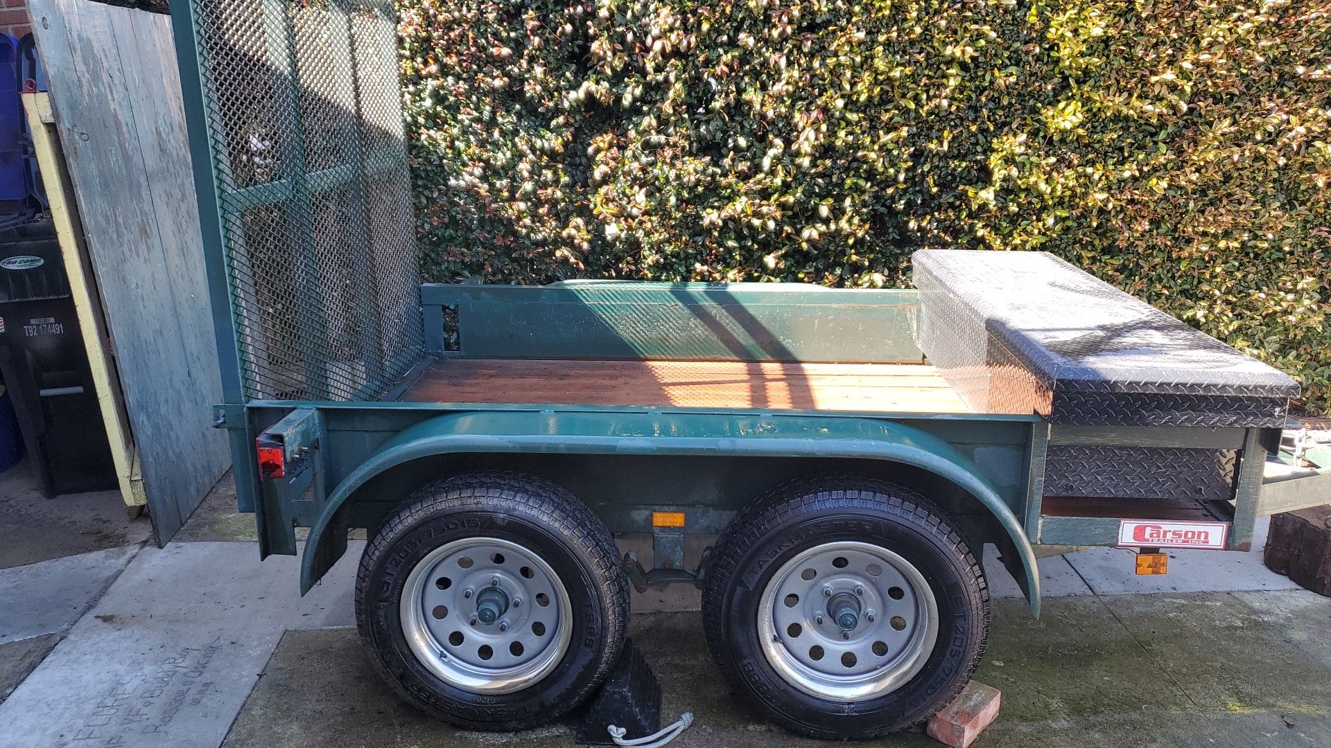 Carson trailer, 8 ftx5ft