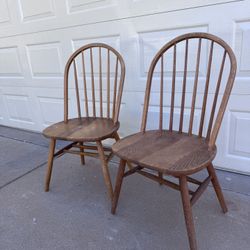 2 Antique/Vintage Windsor Chairs