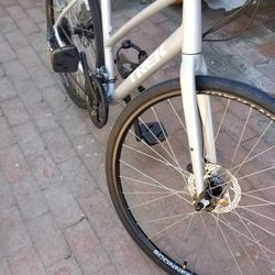 Women's Trek FX2 Bicycle