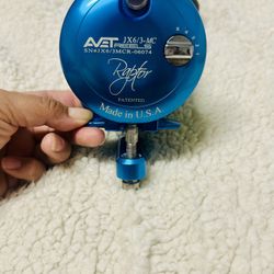 Avet JX6/3- MC Raptor fishing reel like new $340