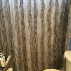 Ruffle Shower curtain 