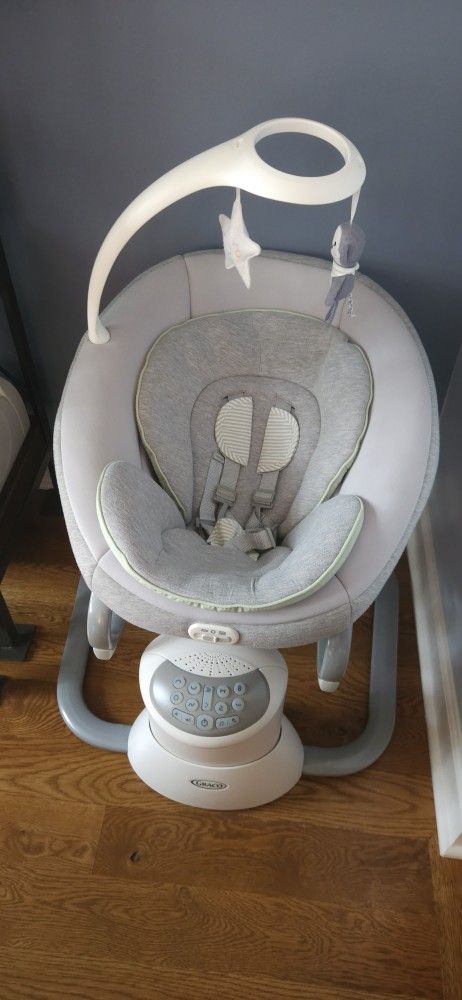 Soothe My Way Baby Swing With Removable Rocker