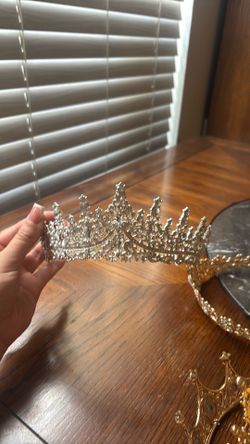 crowns