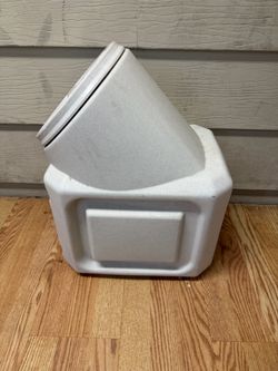 Medium Size Pet Food Container