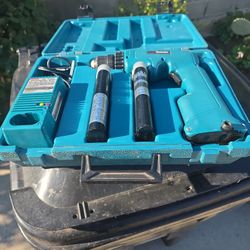 Makita Drill Two Batteries $40