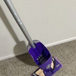Swiffer With Electric sprayer