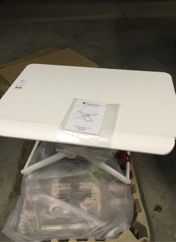 Laptop standing desk