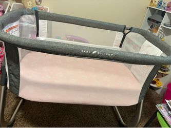 Baby Delight bedside Bassinet