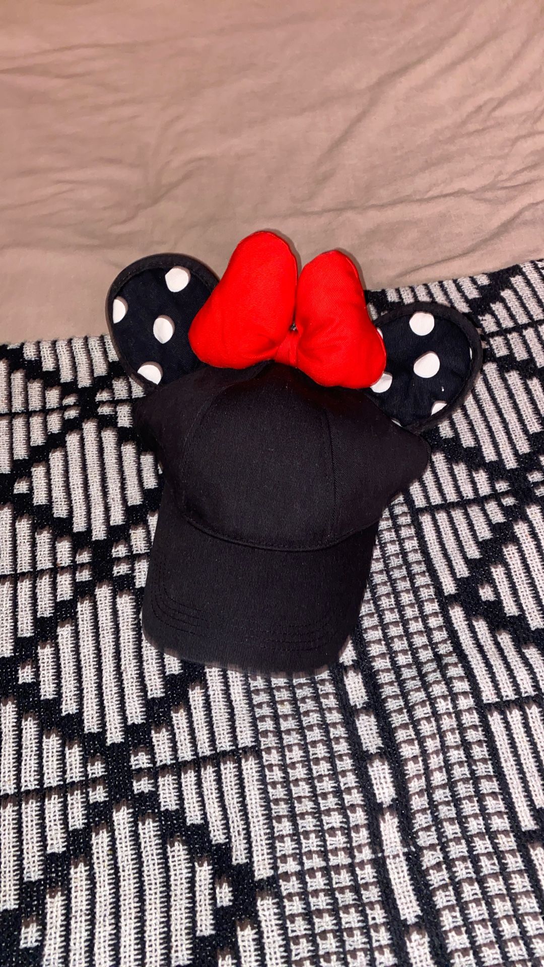 DISNEYLAND MINNIE MOUSE EARS SNAPBACK HAT WOMENS