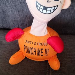 Anti Stress Punch Me Doll, Electric Desktop Punching Bag Anger Management Doll, Stress Relief Interactive Vent Emotion Funny Toy with Screaming, Vent 