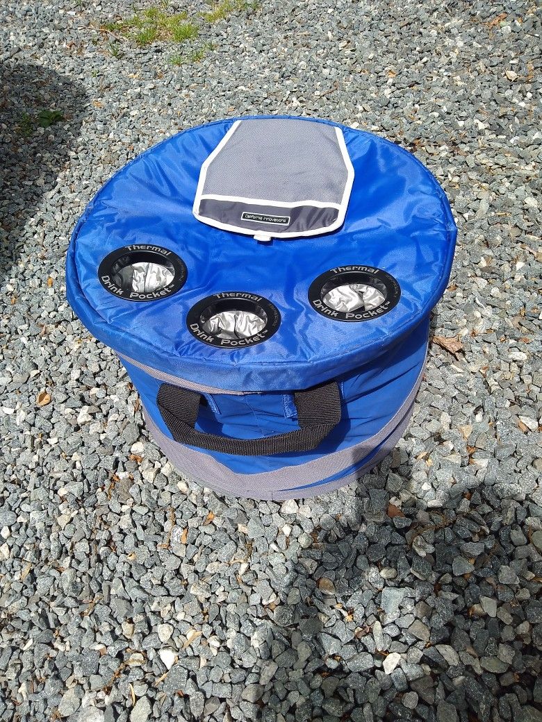 California. Inovators. Cooler 3 Drink Holders In Top. Cold Holes. Cooler Holds 2 Cases Of 12 Oz Drinks 25 Bucks