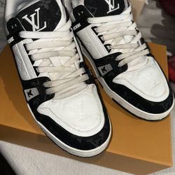 Size 11 Men Louis Vuitton Sneakers for Sale in Fontana, CA - OfferUp