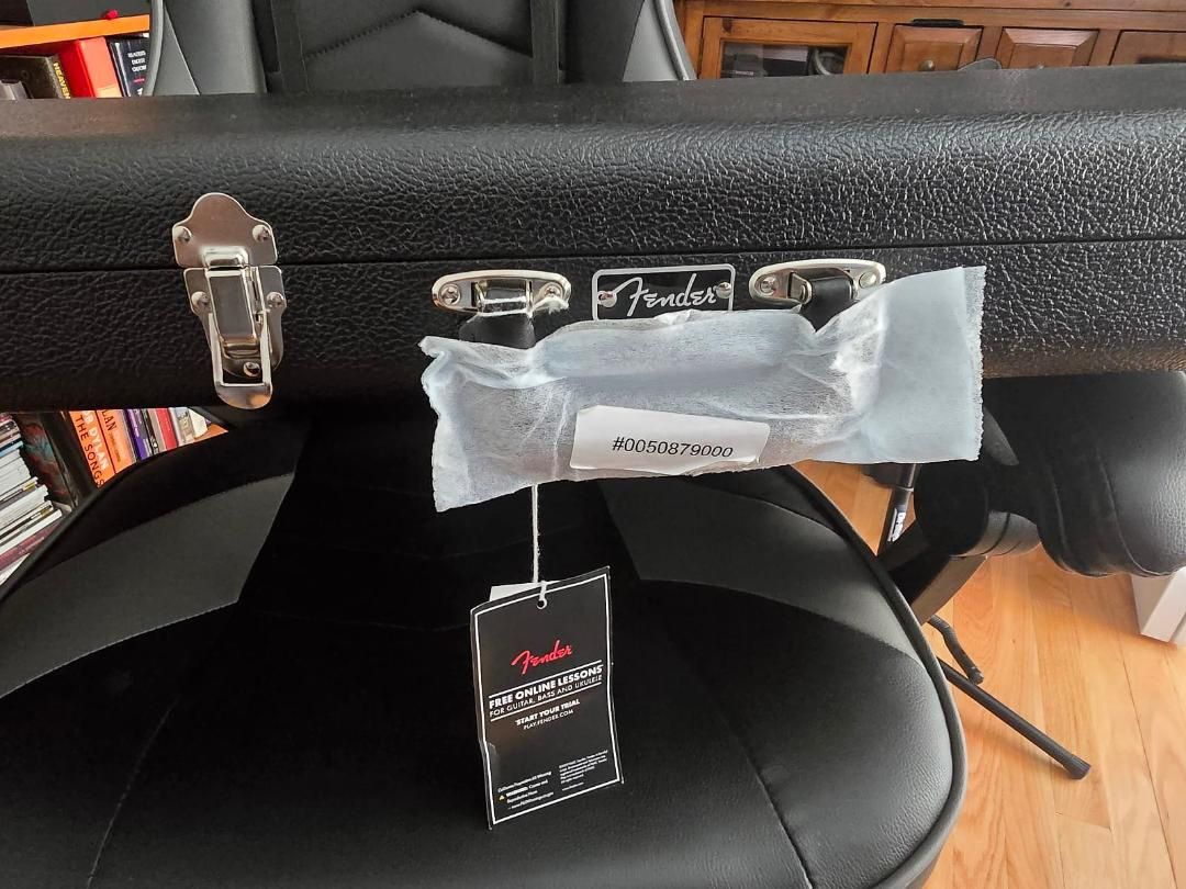 Fender Custom Shop Bass Case - Never Used