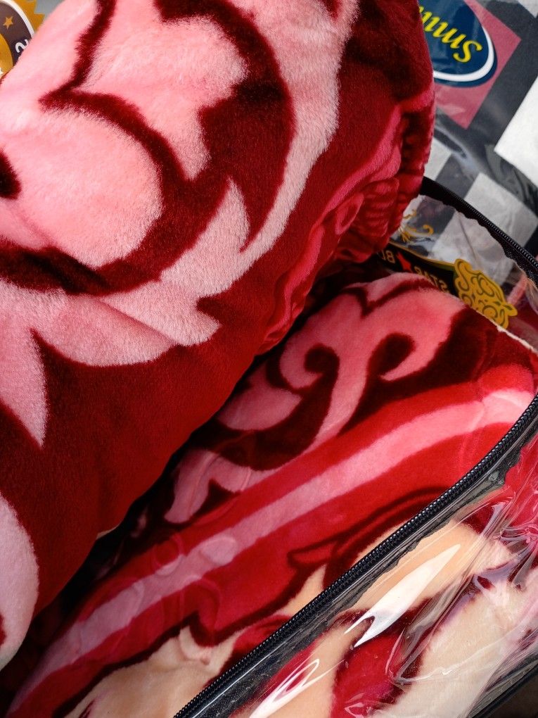 Queen Size Blanket. $35 2 Play.