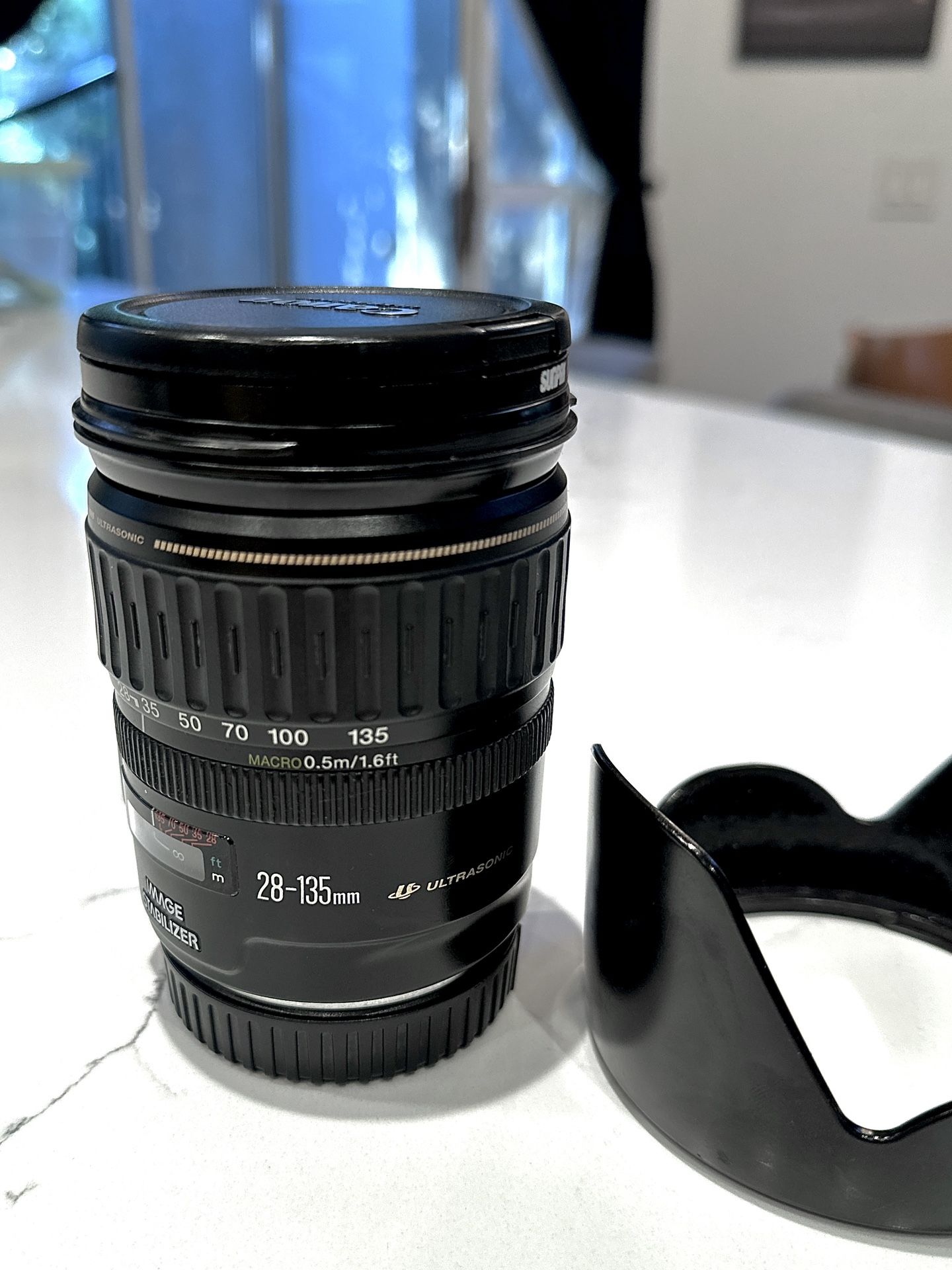 Canon EF 28-135mm f/3.5-5.6 IS USM Telephoto Zoom Lens