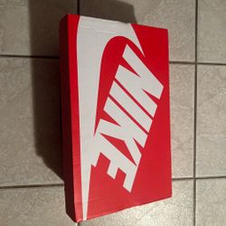 Nike Court Vision Lo’s