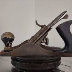 Vintage STANLEY HANDYMAN-Woodworking Plane; weight 3:6.4 Lb