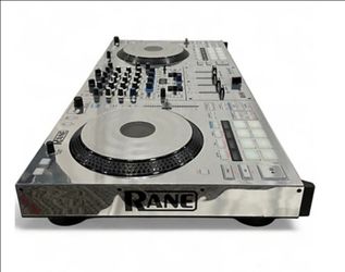 Rane four 4 channelles