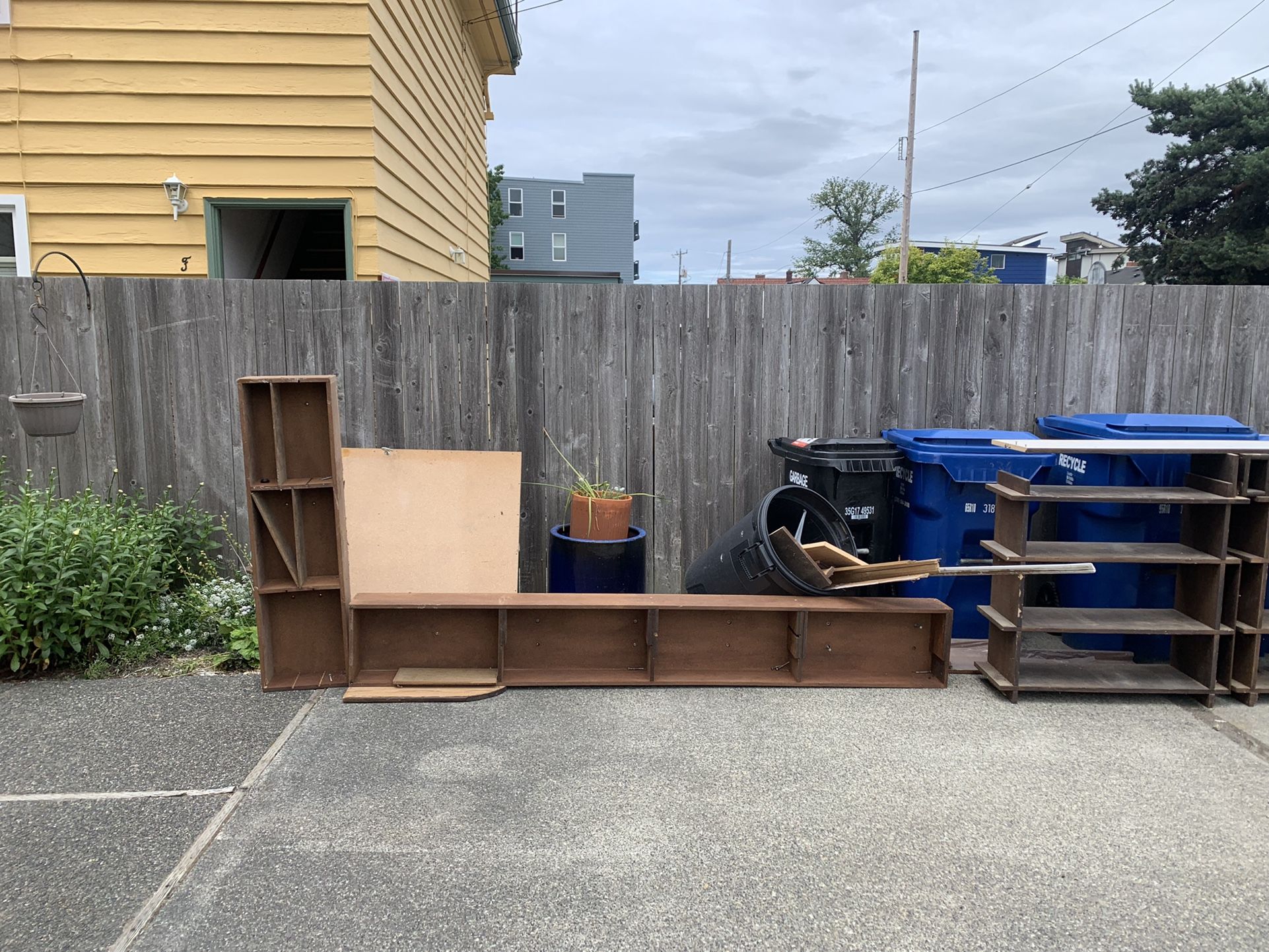 Free Garage Shelving 