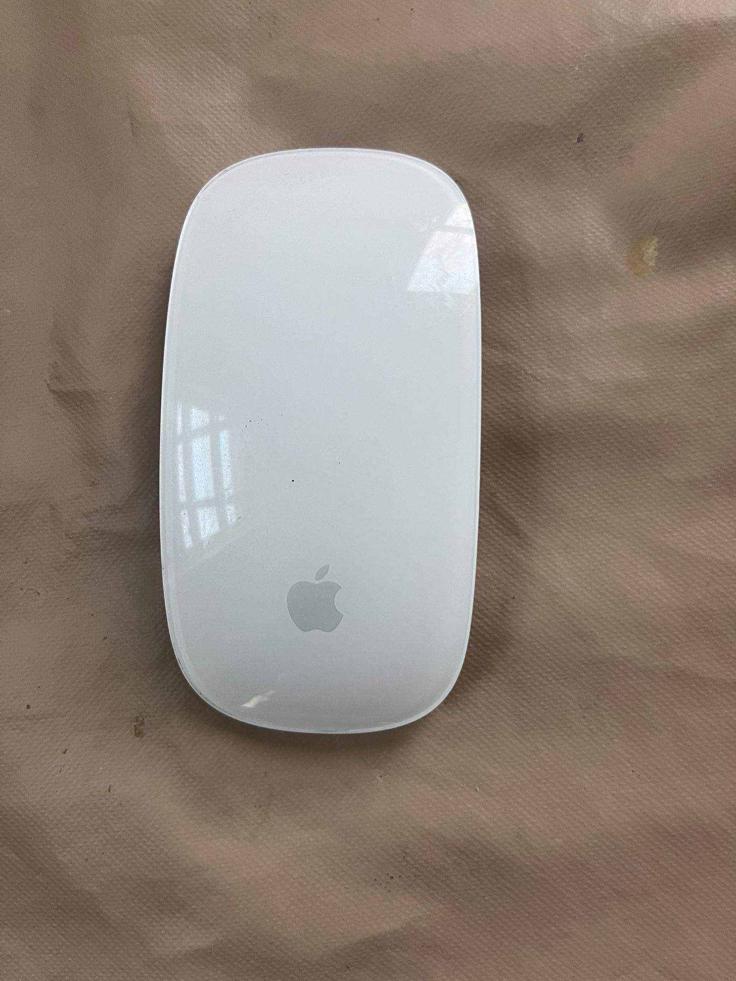 Apple Mouse