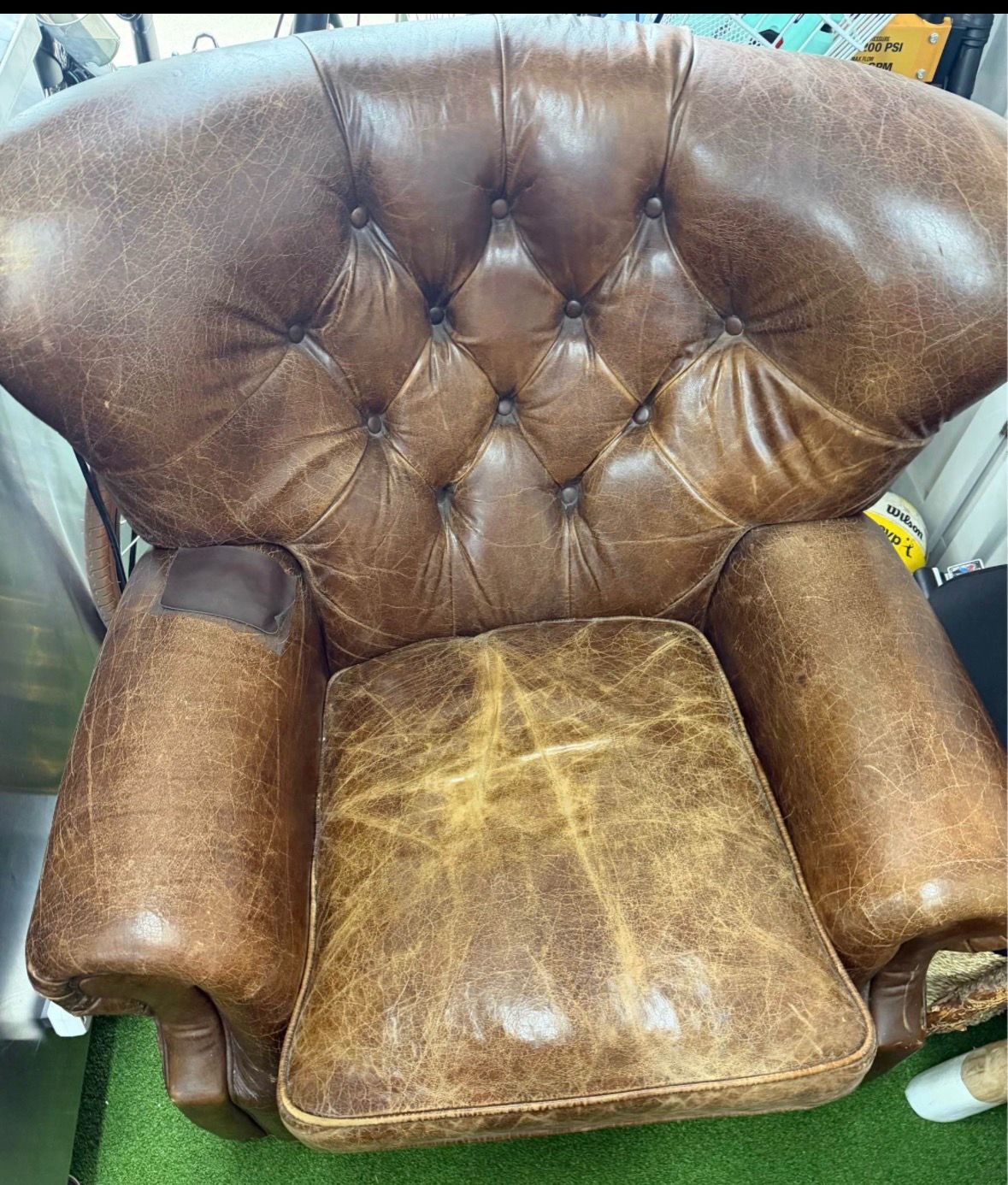 RH Recliner Churchill