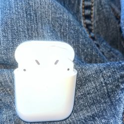 Apple AirPods 