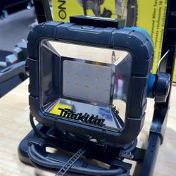 Makita Cordled/Cordless 18v Work Light