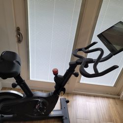 Exercise Bike - Echelon Connect Ex-4s+