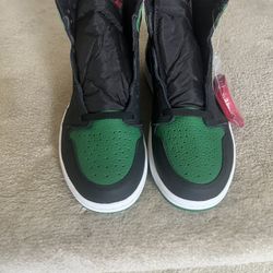 Jordan 1 Pine Green 