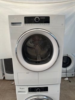 Whirlpool dryer laundry