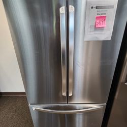 27 cu. ft. Smart Counter Depth MAX French Door Refrigerator with Internal Water Dispenser